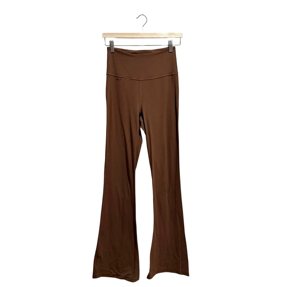 Lululemon Groove Super High Rise Flared Pant Roasted Brown‎ Size 6